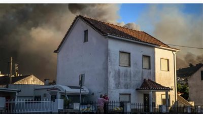 حريق كبير يندلع بغابات البرتغال.. ونشاط في عمليات الإخلاء لتجنب الأسوأ