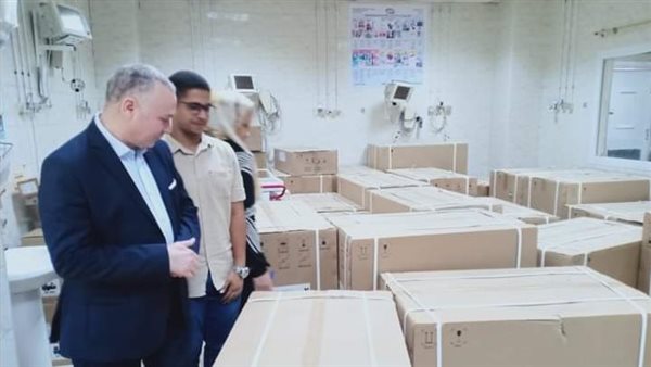 محافظ أسيوط خلال