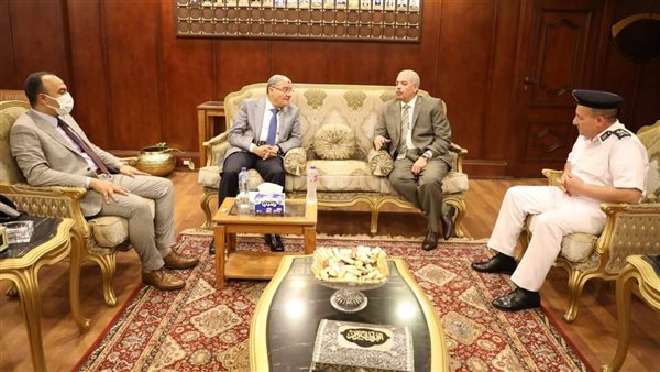 محافظ المنيا