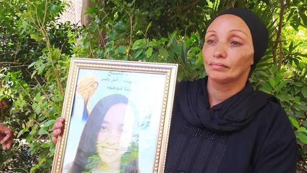 والدة الطفلة أمل