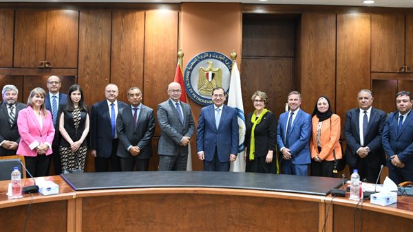 وزير البترول