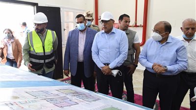 مدبولي يتفقد مشروع إنشاء مجمع الخدمات الحكومية ومركز صحة الأسرة بكفر داوود بالبحيرة