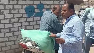 بعد المطاردة المثيرة.. أول تعليق لرئيس مدينة دشنا على واقعة ضبط مواطن بحوزته شيكارة دقيق تمويني