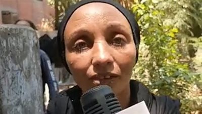 عقب تنحي دفاع المتهم.. والدة أمل فتاة البراجيل: أطالب بالقصاص العادل | بث مباشر 