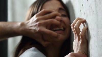 مصدر: القومي للمرأة يفحص شكوى سيدة فلسطينية من اعتداءات زوجها المصري عليها