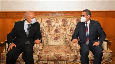محافظ الغربية يناقش مع مساعد أول وزير الداخلية لمنطقة وسط الدلتا تحقيق الانضباط وردع المخالفين
