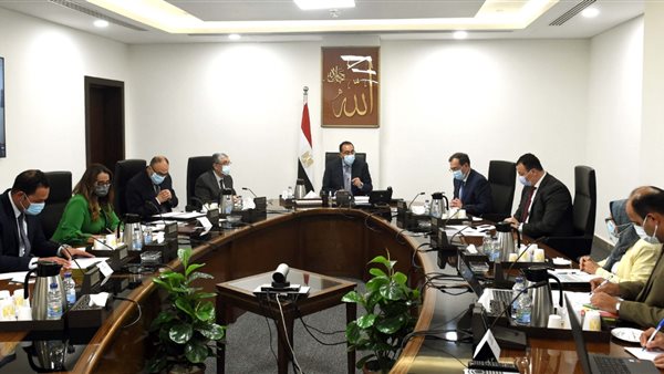 رئيس الوزراء يلتقي