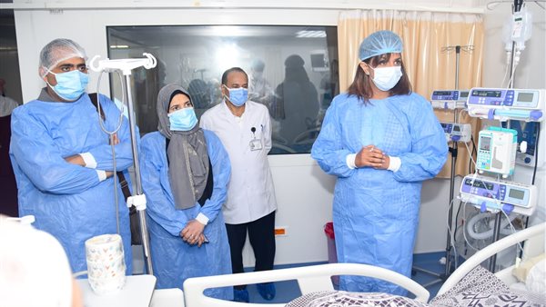 وزيرة الهجرة 