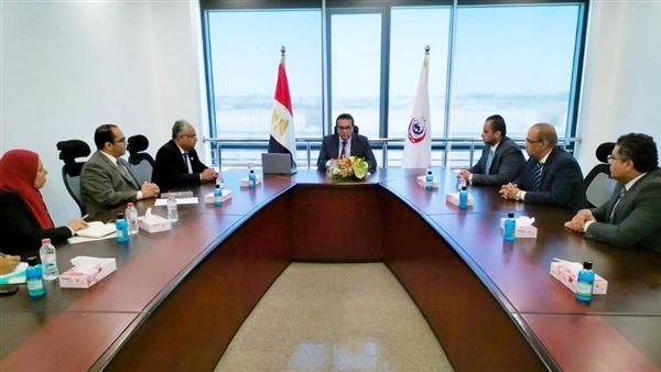 وزير الصحة والسكان