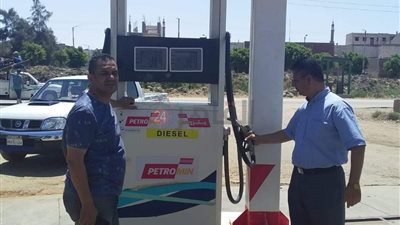 تموين المنيا يضبط محطة مواد بترولية مخالفة بدون ترخيص