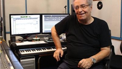 قيمة كبيرة بأعمال من عمق التاريخ.. نجوم الفن ينعون الموزع إحسان المنذر بكلمات مؤثرة