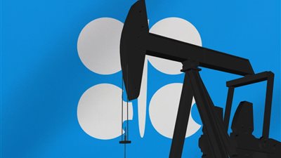 رويترز: أوبك ستناقش خفض إنتاج النفط بواقع 100 ألف برميل يوميًا خلال اجتماعها