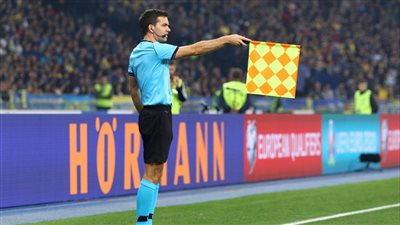 تطبيق تقنية التسلل شبه الآلي في دوري أبطال أوروبا