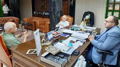 رئيس مياه سوهاج يلتقي ممثلي شركاء التنمية الأوروبيين لبحث مشروعات تحسين خدمات مياه الشرب