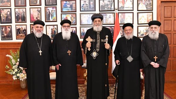 البابا تواضروس ولجنة