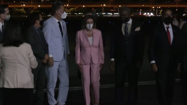 زيارة بيلوسي إلى