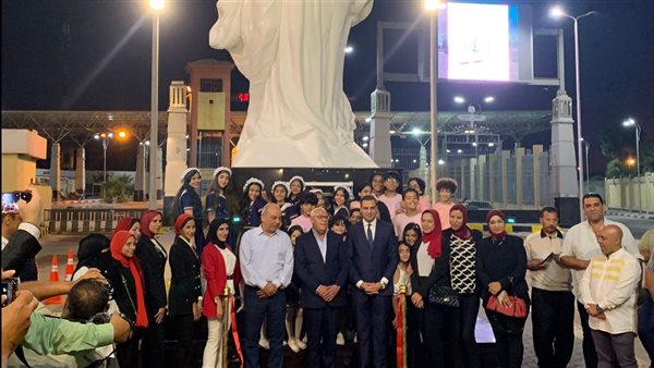 محافظ بورسعيد يفتتح