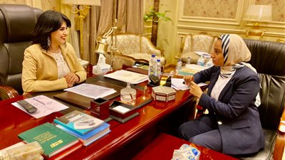 بعد منع إيمي تاتو.. إعلام النواب عن شراء هواء بعض الفضائيات: لو كلية الإعلام مش مهمة نلغيها