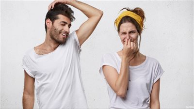 داليا في دعوى خلع: جوزي مبيستحماش إلا كل عيد وريحته وحشة.. وقرفت منه