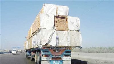 عرض حياة المواطنين للخطر.. القبض على سائق سيارة نقل بالقاهرة