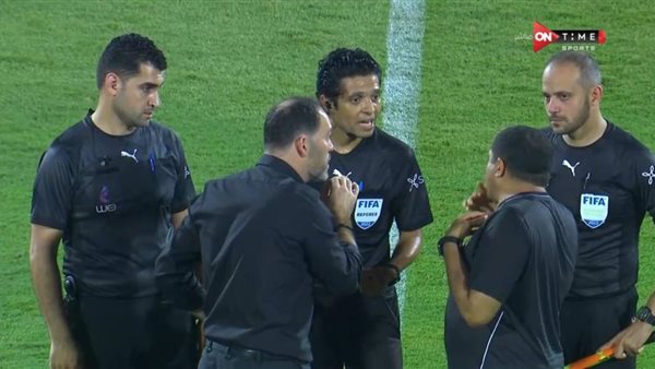 طاقم حكام لقاء الأهلي