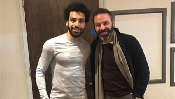 الاعب محمد صلاح وحازم