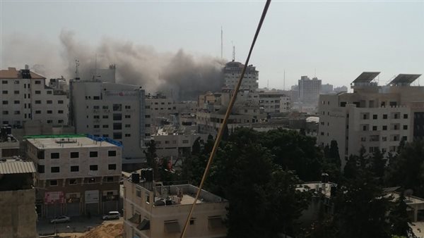 قصف إسرائيلي لشقة