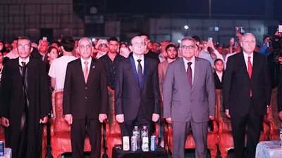 جامعة مصر للعلوم والتكنولوجيا تحتفل بتخرج دفعة جديدة من كلية الطب البشرى بحضور محمد صبحى | صور 