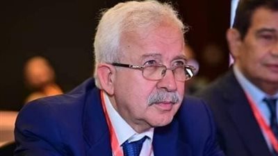 الأطباء تطالب وزارة الصحة بزيادة أعداد وظائف طبيب مقيم للخريجين وعمل كادر خاص