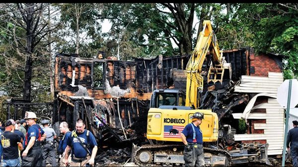 مصرع 10 أشخاص بينهم