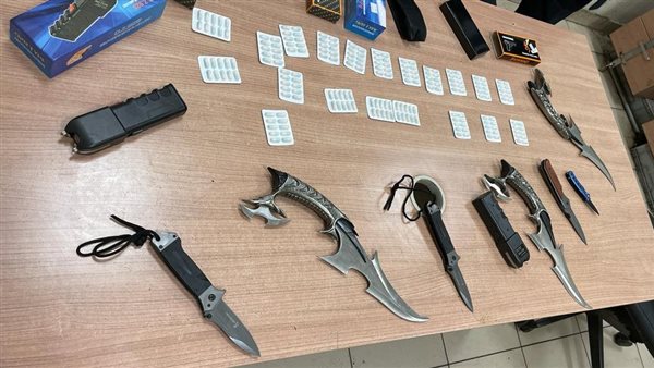 ضبط تهريب أسلحة 