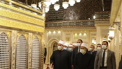 ميت لا يملك لنفسه ضرا ولا نفعا.. أزهري: لا يجوز زيارة الأضرحة والتوسل بالأولياء لأنها أمور شركية