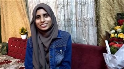 الأولى على الثانوية العامة أدبي: رغبتي في كلية الحقوق متغيرتش وبحلم أدخلها من صغري | بث مباشر