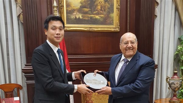 السفير الكوري ورئيس