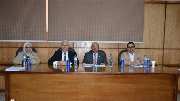 مناقشة 16 مشروعًا