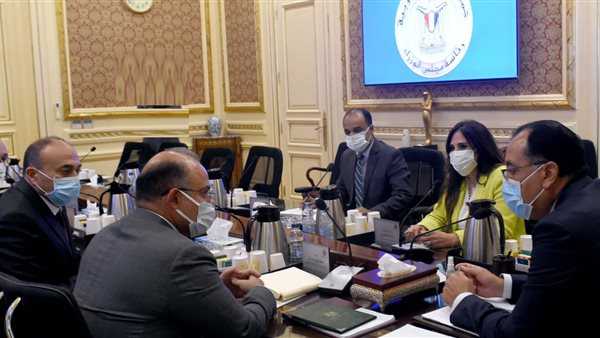 خلال الاجتماع 