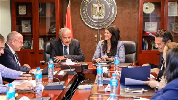 وزيرا التموين والتعاون