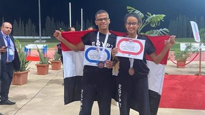 لم نأخذ أموالنا أو مكافأة الفوز.. سيدة تهاجم الاتحاد المصري لـ ألعاب القوى بعد حصول توأمها على البطولة العربية