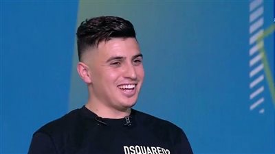 كريم حافظ يدخل حسابات الأهلي لدعم الجبهة اليسرى