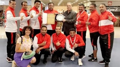 فرقة سوهاج للفنون الشعبية تحصل على درع المهرجان الدولي للفلكلور بصربيا | صور