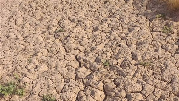 عجز المياه يهدد حياة