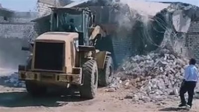 محافظ أسيوط: إزالة 14 حالة تعدٍ على أراضي زراعية وبناء مخالف بالمراكز