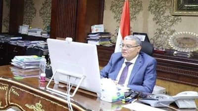 محافظ المنيا يشارك في اجتماع مجلس المحافظين