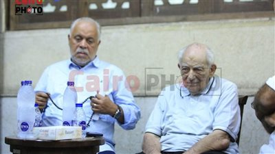 أشرف زكي ورشوان توفيق.. أول الحضور في عزاء رجاء حسين |صور