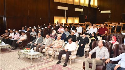 ضمن المبادرة الرئاسية.. محافظ الفيوم يوجه بتوفير قطع أراضى لإنشاء حدائق عامة بالمدن 