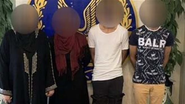  المتهمين الأربعة.