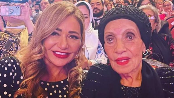 ليلى علوي ورجاء حسين