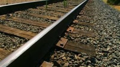 جهات التحقيق تأمر بحبس طفل سرق فلنكات ومسامير قطار ببورسعيد 