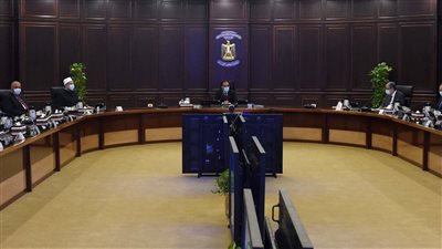 أستاذ علوم سياسية: التحديات الراهنة تتطلب من الوزراء الجدد رؤى غير تقليدية للتعامل معها