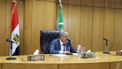 محافظ المنيا يوجه رؤساء المدن بتفقد مشروعات حياة كريمة